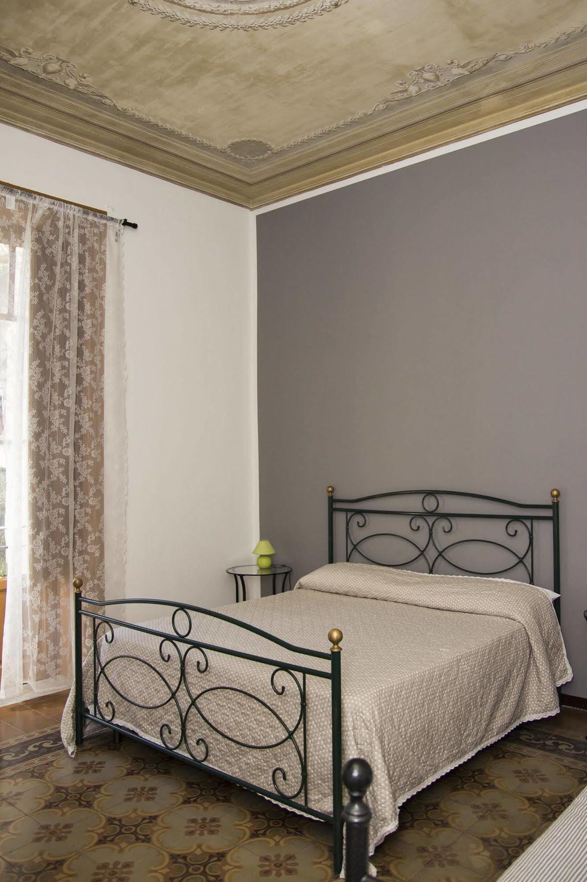 Residenza Di Maggio Bed & Breakfast *